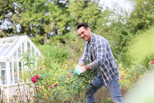 Local garden pricing and estimates for Falconwood properties